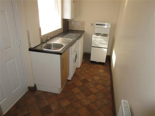 4 bed property in Cross Green Lane, Leeds